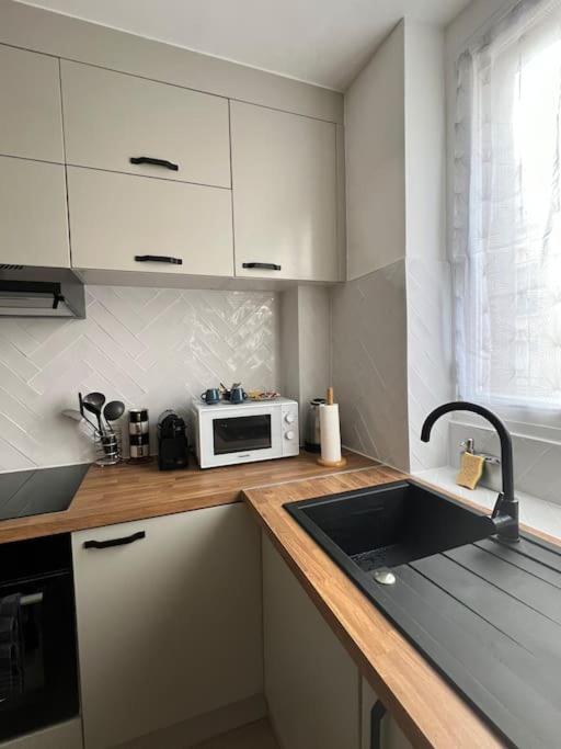 Proche De Paris, Parking Prive Apartment Le Kremlin-Bicetre Exterior photo