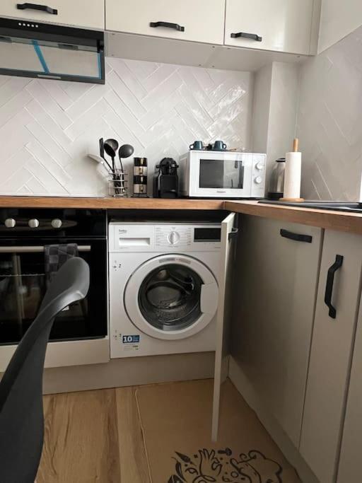 Proche De Paris, Parking Prive Apartment Le Kremlin-Bicetre Exterior photo